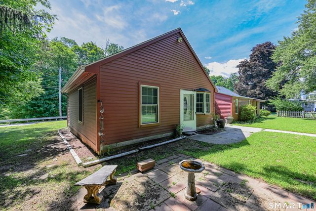463 Pearl Lake Road, Waterbury, CT 06706