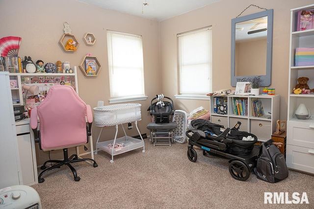 4 HILLSIDE Drive, Mt Vernon, IL 62864