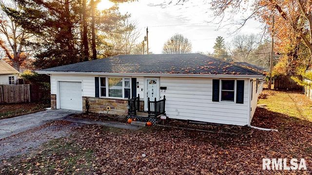 4 HILLSIDE Drive, Mt Vernon, IL 62864