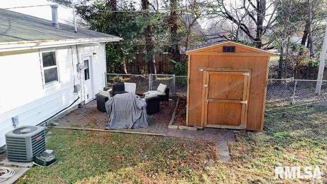 4 HILLSIDE Drive, Mt Vernon, IL 62864