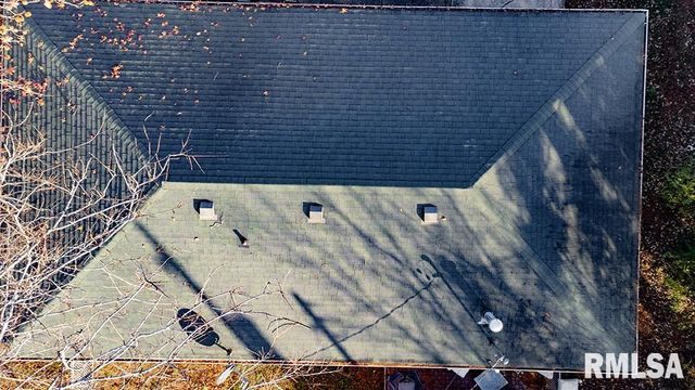 4 HILLSIDE Drive, Mt Vernon, IL 62864