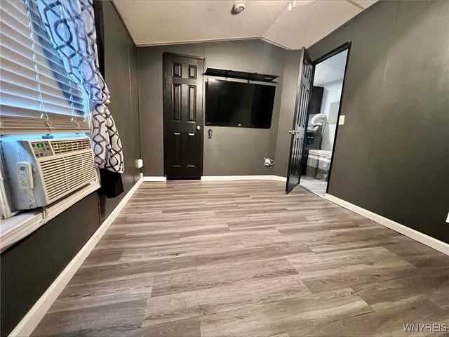 263 Crestwood Court East, Lockport City, NY 14094