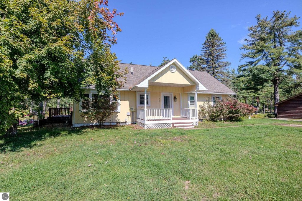 Image 33 of property listing at 820 S Tall Tree, Gaylord, MI 49686