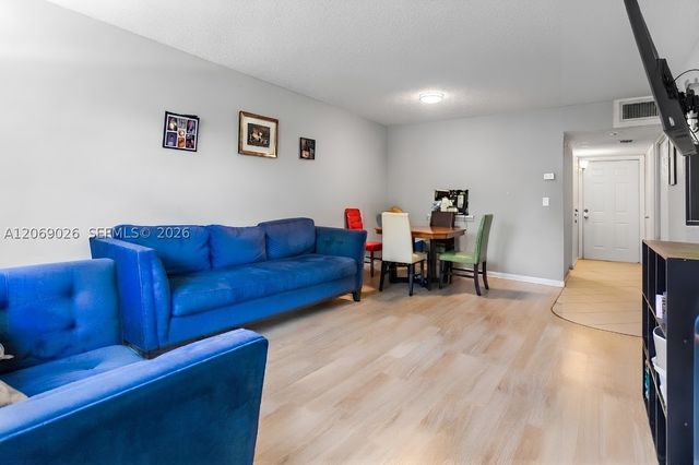201 Berkley Rd 309, Hollywood, FL 33024