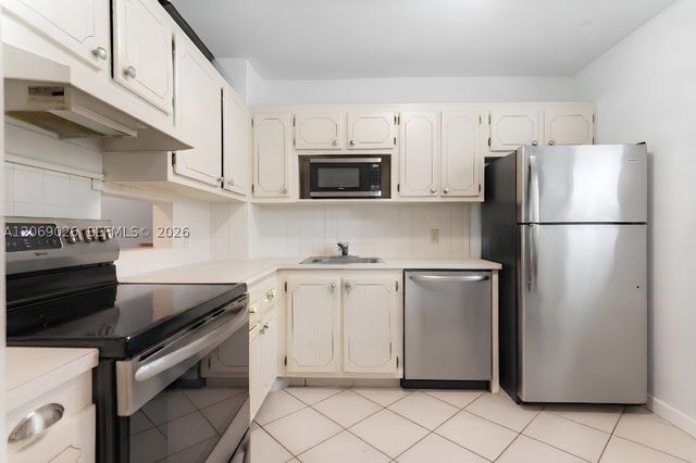 201 Berkley Rd 309, Hollywood, FL 33024