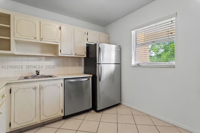 201 Berkley Rd 309, Hollywood, FL 33024