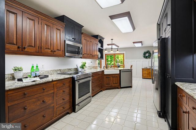 6111 EMERALD, Eldersburg, MD 21784