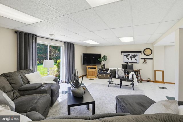 6111 EMERALD, Eldersburg, MD 21784