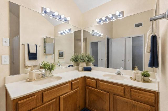 5126 E Fallen Bough Drive, Houston, TX 77041