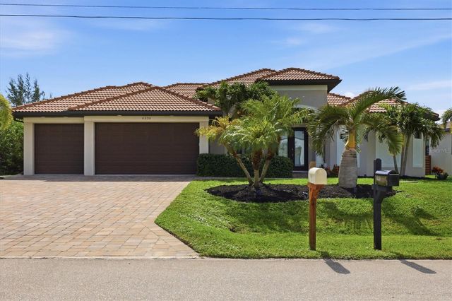 8330 TRACY CIRCLE, Port Charlotte, FL 33981