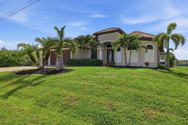 8330 TRACY CIRCLE, Port Charlotte, FL 33981