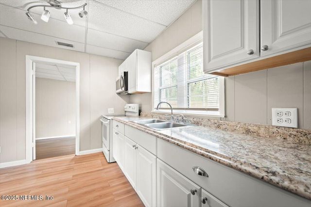 2514 PEACH Drive, Jacksonville, FL 32246