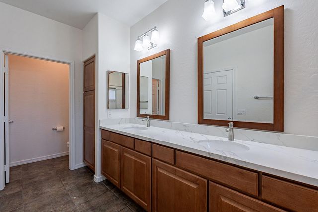 33550 N Dove Lakes Drive Unit 2021, Cave Creek, AZ 85331