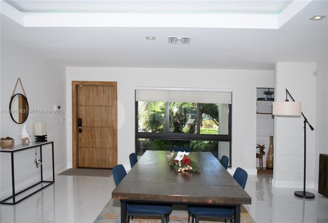 2734 SE 14th St, Pompano Beach, FL 33062