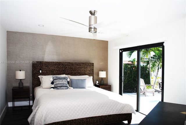 2734 SE 14th St, Pompano Beach, FL 33062