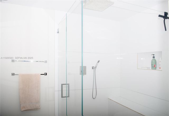 2734 SE 14th St, Pompano Beach, FL 33062