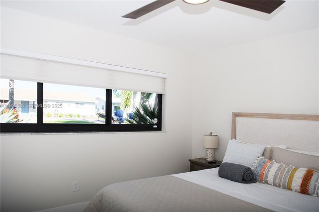 2734 SE 14th St, Pompano Beach, FL 33062