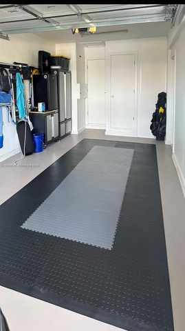 2734 SE 14th St, Pompano Beach, FL 33062