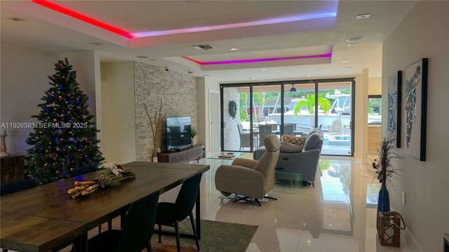 2734 SE 14th St, Pompano Beach, FL 33062