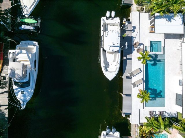 2734 SE 14th St, Pompano Beach, FL 33062