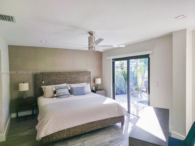 2734 SE 14th St, Pompano Beach, FL 33062