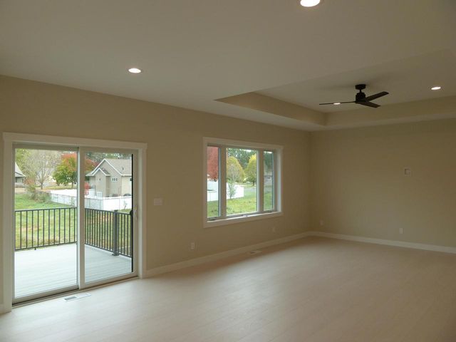 717 Tamarack TRAIL, Holmen, WI 54636