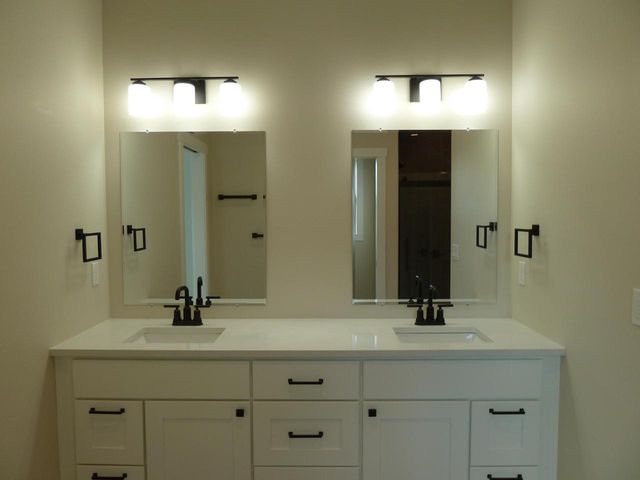 717 Tamarack TRAIL, Holmen, WI 54636