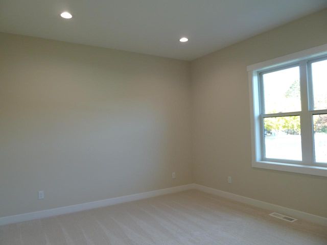 717 Tamarack TRAIL, Holmen, WI 54636