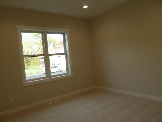 717 Tamarack TRAIL, Holmen, WI 54636