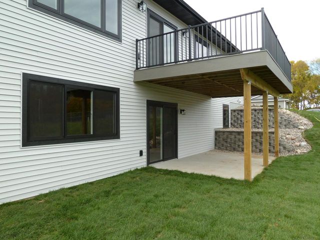 717 Tamarack TRAIL, Holmen, WI 54636