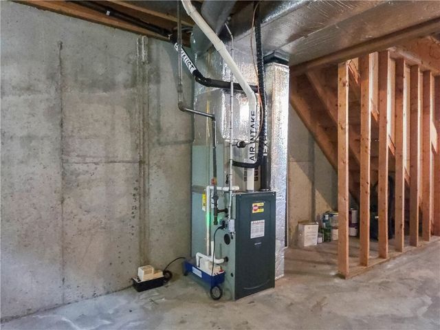 21 Hyde Avenue 21, Pawtucket, RI 02861