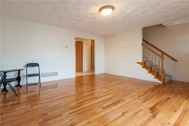 21 Hyde Avenue 21, Pawtucket, RI 02861