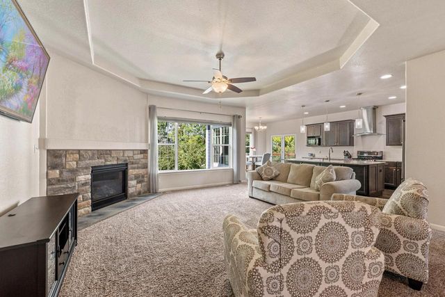 617 Evergreen TERRACE, Port Washington, WI 53074