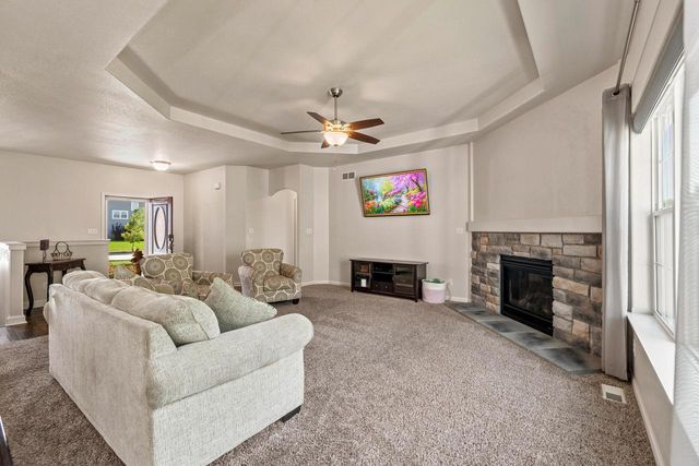 617 Evergreen TERRACE, Port Washington, WI 53074