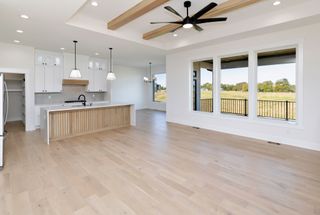 17227 Northview Drive, Urbandale, IA 50323