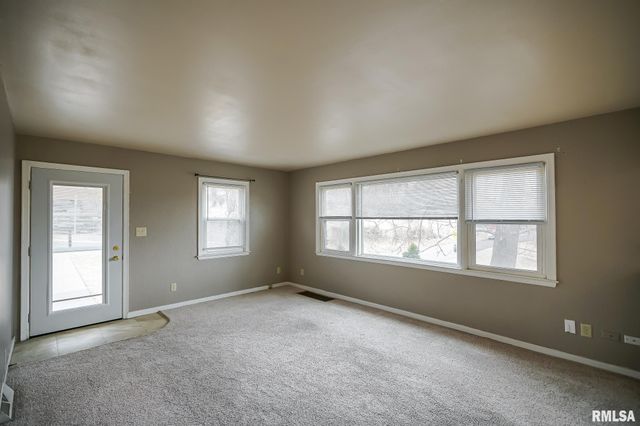 100 LEWIS Court, Bartonville, IL 61607