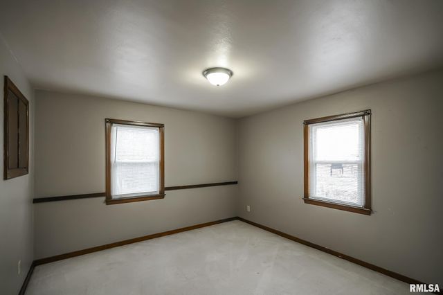 100 LEWIS Court, Bartonville, IL 61607