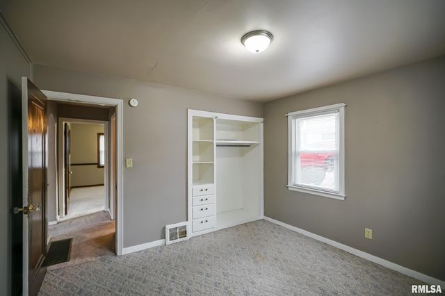 100 LEWIS Court, Bartonville, IL 61607