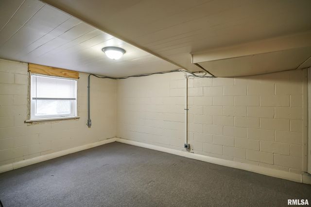 100 LEWIS Court, Bartonville, IL 61607