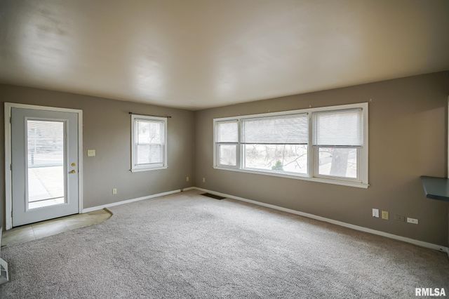 100 LEWIS Court, Bartonville, IL 61607