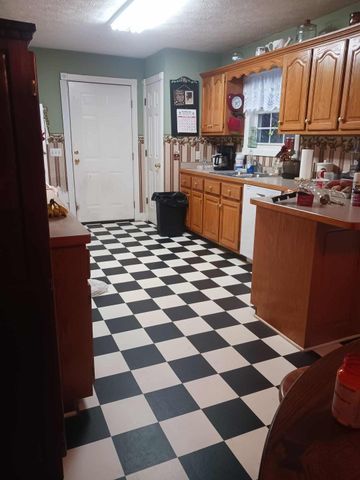 216 Sloan Drive, Monticello, KY 42633