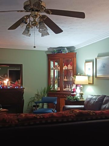 216 Sloan Drive, Monticello, KY 42633