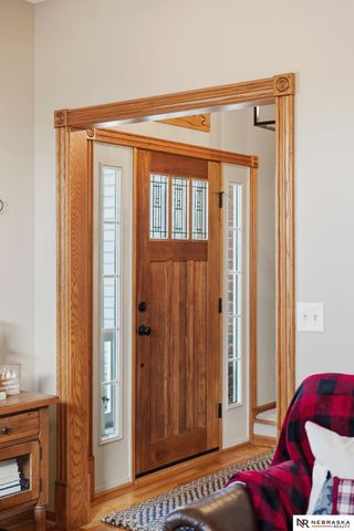 9437 Oakville Road, Lincoln, NE 68526