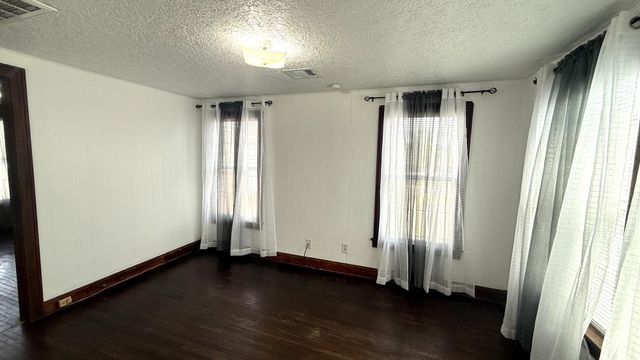 716 Joyce, Houston, TX 77009