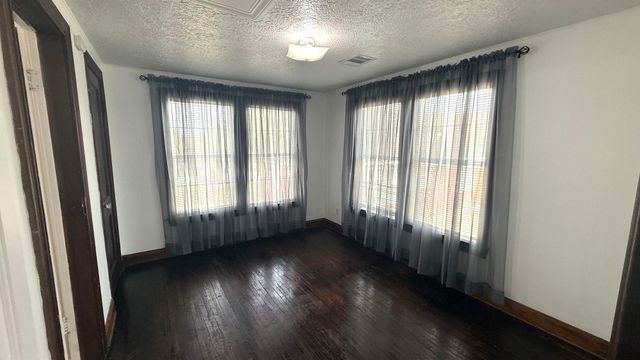 716 Joyce, Houston, TX 77009