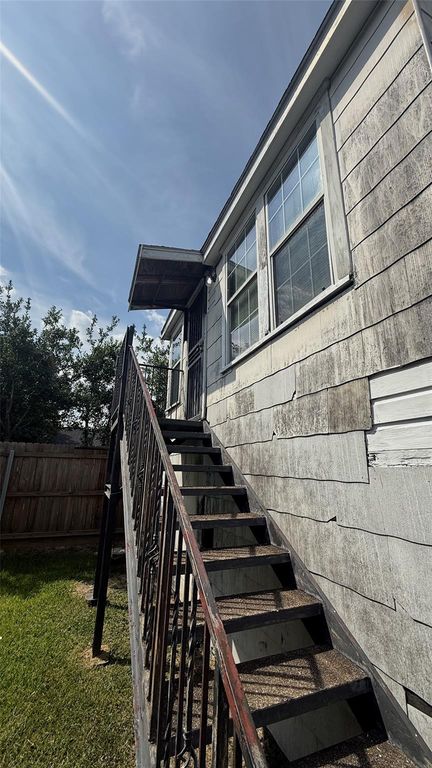 716 Joyce, Houston, TX 77009