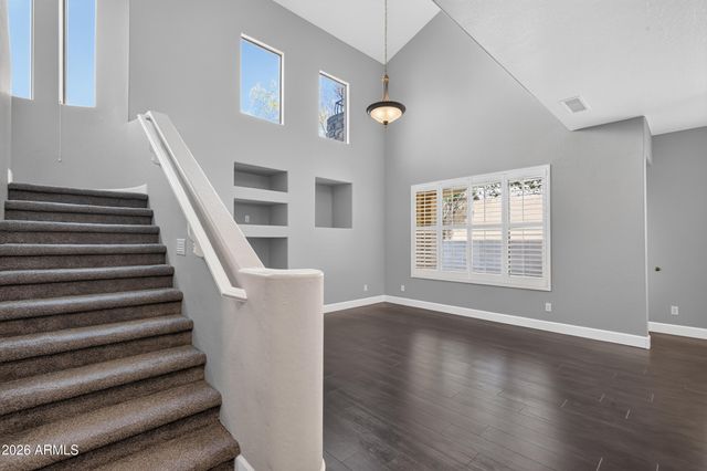 7445 E EAGLE CREST Drive 1056, Mesa, AZ 85207