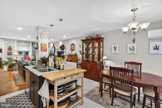 7704 ARDLEIGH ST, Philadelphia, PA 19118