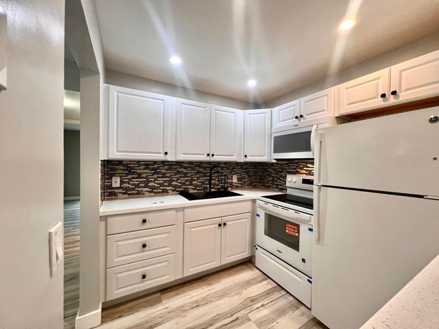 176 Sussex I, West Palm Beach, FL 33417