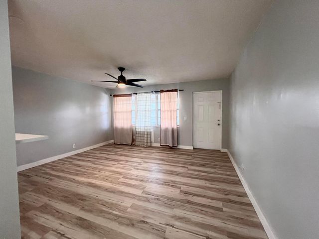 176 Sussex I, West Palm Beach, FL 33417